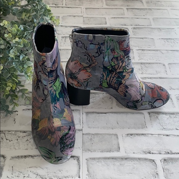 rag & bone Shoes - Rag & Bone "The Drea" Floral Velvet Ankle Booties